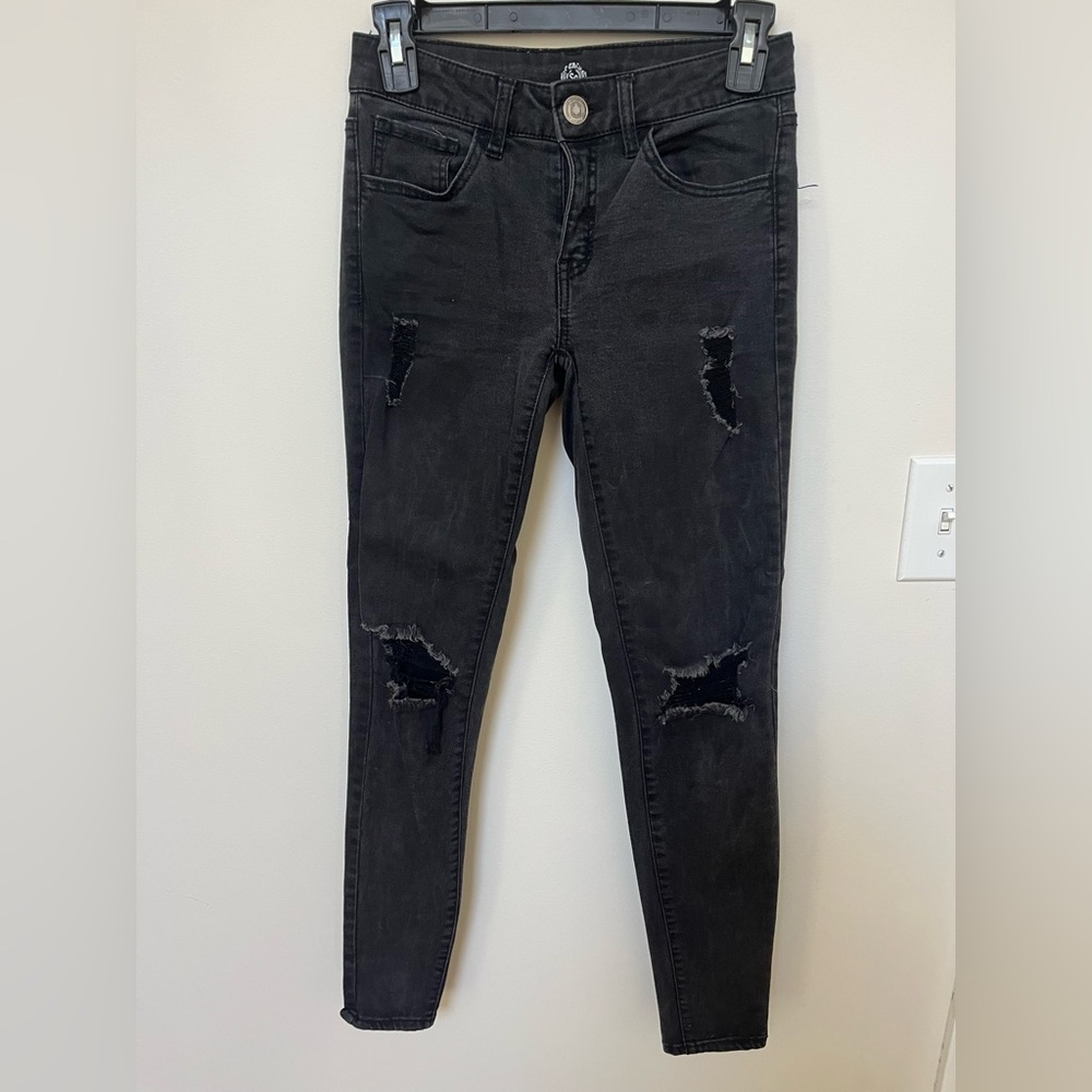 SO Black Distressed Skinny Jeans